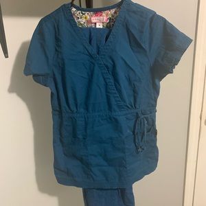 Koi Classics Scrub Set